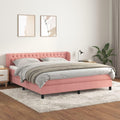 Das Boxspringbett nimmt mit 180 x 200 cm Gestalt an
