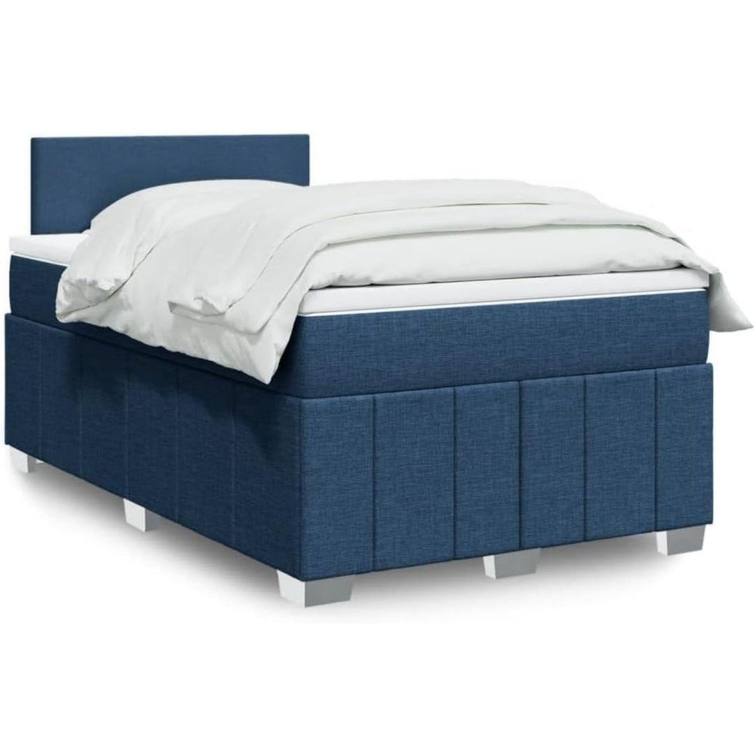Das Boxspringbett nimmt mit 120 x 200 cm Gestalt an