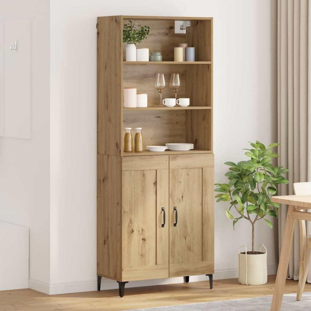 Geschlossener Stauraum und eine Wandmontage an dem Sideboard