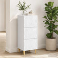 Das Sideboard vereint eine Schublade mit glaenzenden Oberflaechen
